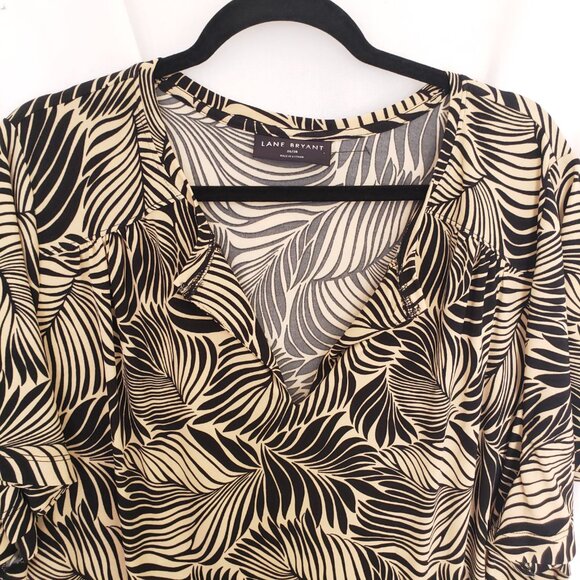 Lane Bryant Beige n Black Plant Pattern Stretchy V Neck Blouse Size 26/28 - Picture 6 of 12